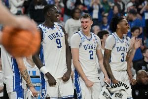 最想在谁头上扣篮？弗拉格：老队友马卢阿奇 他可有2米18啊