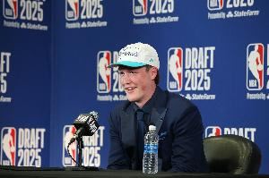 克尼佩尔：非常兴奋能成为黄蜂的一员 迫不及待要和队友们训练了